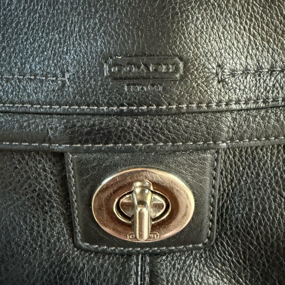 Coach Penelope F19264 tote/shoulder bag - black pebbled leather EUC - Picture 3 of 8